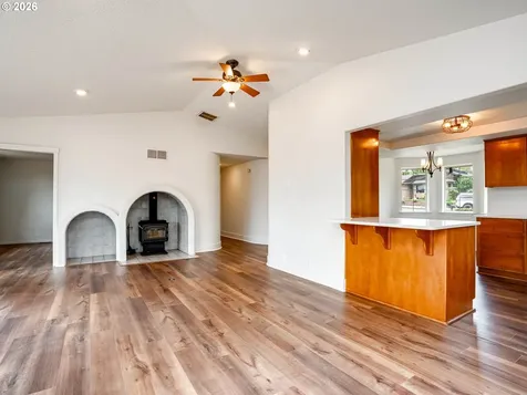 2850 NW Logan Street Camas WA 98607