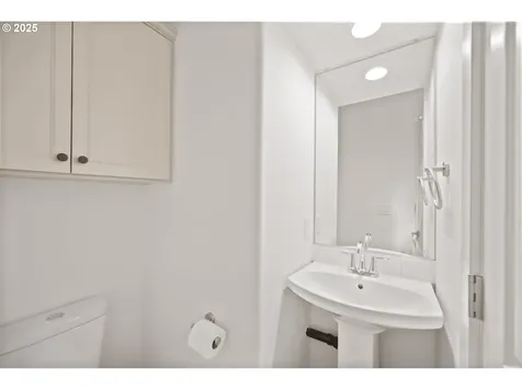 12401 NE 42nd Street Vancouver WA 98682