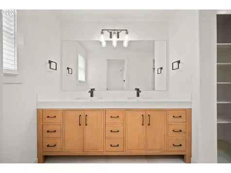 12401 NE 42nd Street Vancouver WA 98682
