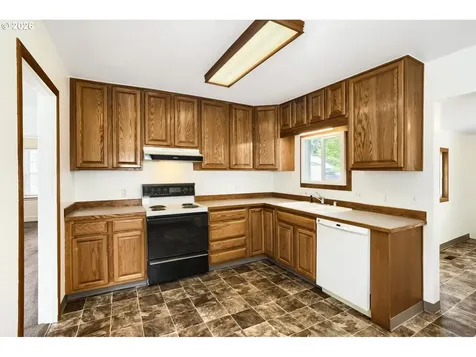 869 E Street Washougal WA 98671