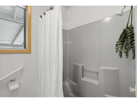 3411 SE 165th Avenue Vancouver WA 98683