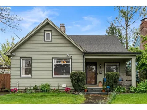5820 NE Halsey Street Portland OR 97213