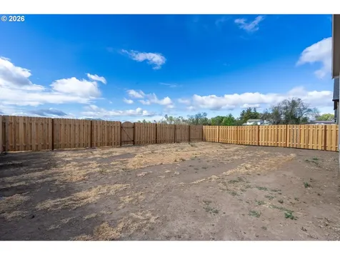 508 SW 6th Street Metolius OR 97741