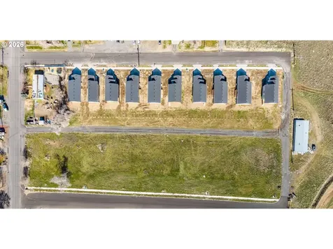 508 SW 6th Street Metolius OR 97741