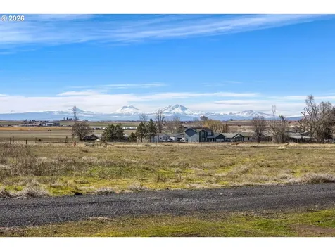 508 SW 6th Street Metolius OR 97741