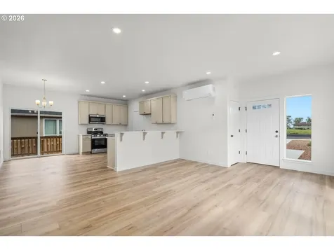 508 SW 6th Street Metolius OR 97741