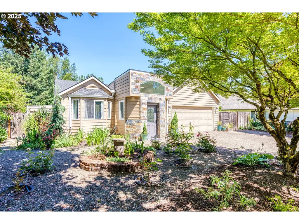 639 NE Meadow Drive Portland OR 97211