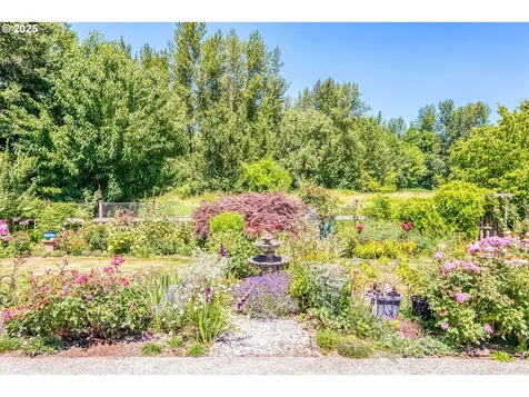 639 NE Meadow Drive Portland OR 97211