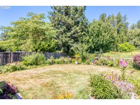 639 NE Meadow Drive Portland OR 97211