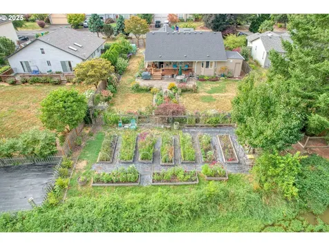 639 NE Meadow Drive Portland OR 97211