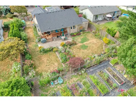 639 NE Meadow Drive Portland OR 97211