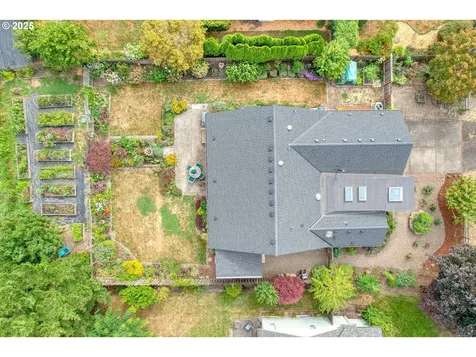 639 NE Meadow Drive Portland OR 97211
