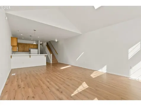 4710 SW 2nd Avenue Portland OR 97239