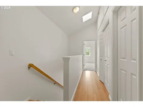 4710 SW 2nd Avenue Portland OR 97239