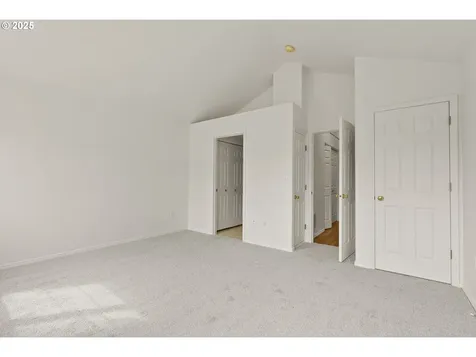 4710 SW 2nd Avenue Portland OR 97239