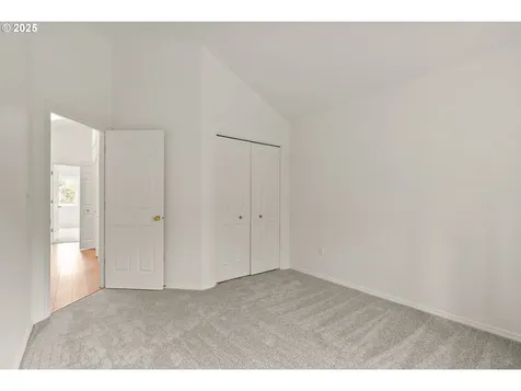 4710 SW 2nd Avenue Portland OR 97239