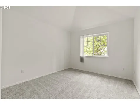 4710 SW 2nd Avenue Portland OR 97239