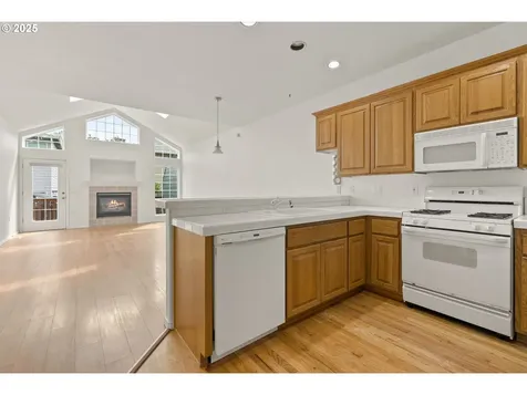 4710 SW 2nd Avenue Portland OR 97239