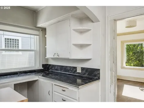 4024 SE 28th Avenue Portland OR 97202