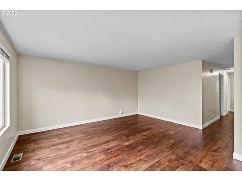 657 61st Street Springfield OR 97478