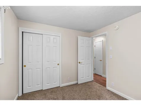 657 61st Street Springfield OR 97478