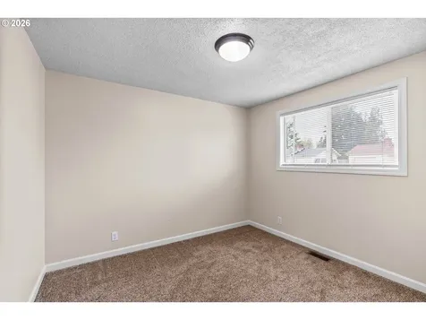 657 61st Street Springfield OR 97478