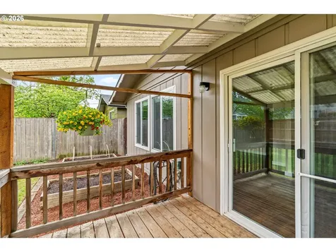657 61st Street Springfield OR 97478