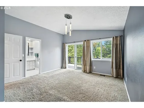 5219 Summit Street West Linn OR 97068