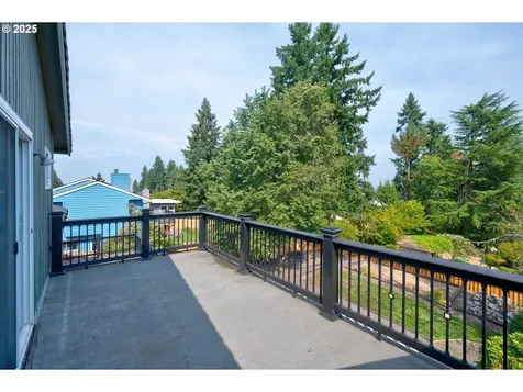 5219 Summit Street West Linn OR 97068