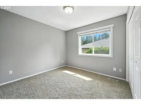 5219 Summit Street West Linn OR 97068