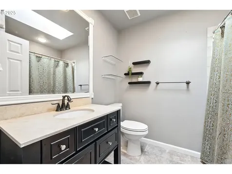 5219 Summit Street West Linn OR 97068