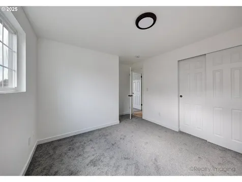 1710 SE 181st Avenue Portland OR 97233