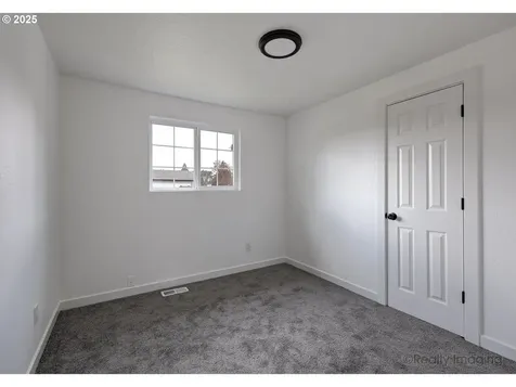 1710 SE 181st Avenue Portland OR 97233