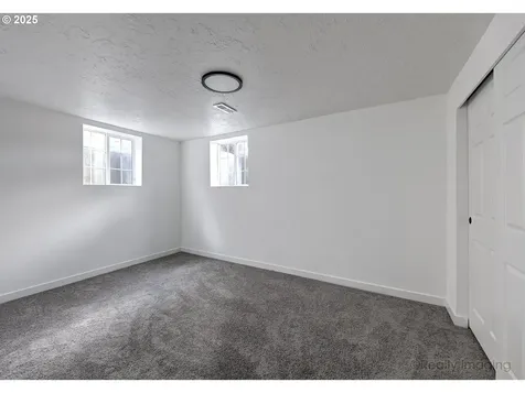 1710 SE 181st Avenue Portland OR 97233