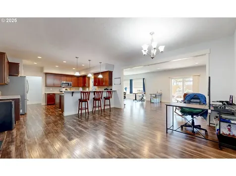915 SW Coyote Drive Hermiston OR 97838