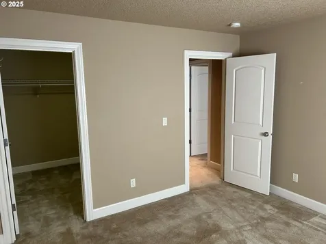 11606 SE Aerie Crescent Road Happy Valley OR 97086