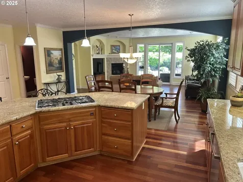 11606 SE Aerie Crescent Road Happy Valley OR 97086