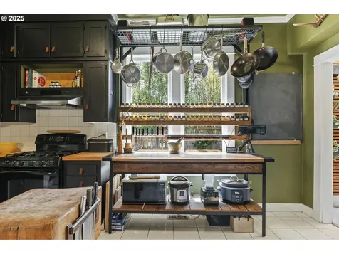 456 SE 6th Avenue Hillsboro OR 97123