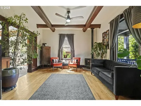 456 SE 6th Avenue Hillsboro OR 97123