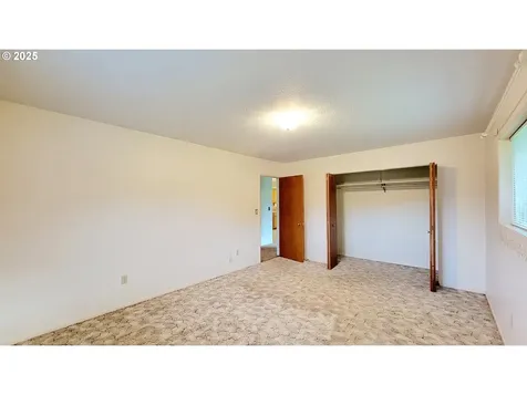 2965 S Myrtle Road Myrtle Creek OR 97457