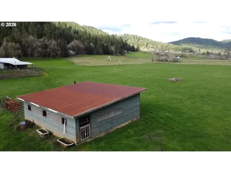 2965 S Myrtle Road Myrtle Creek OR 97457