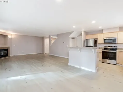 19058 Barrington Avenue Sandy OR 97055
