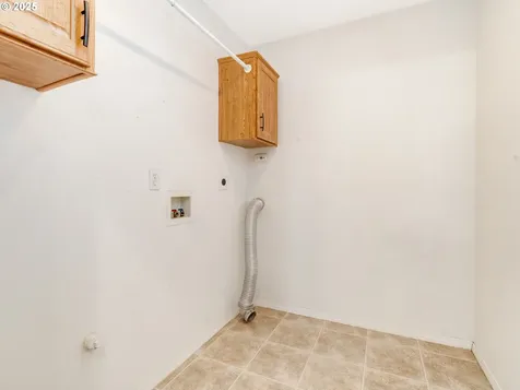 19058 Barrington Avenue Sandy OR 97055