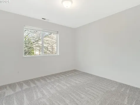 19058 Barrington Avenue Sandy OR 97055
