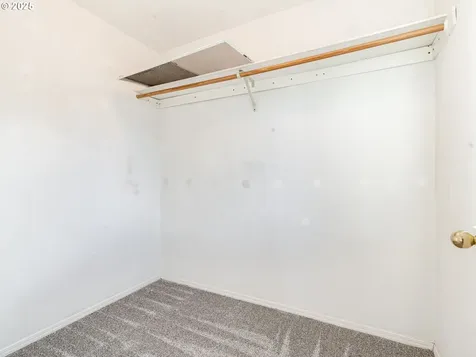 19058 Barrington Avenue Sandy OR 97055