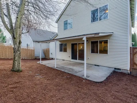 19058 Barrington Avenue Sandy OR 97055