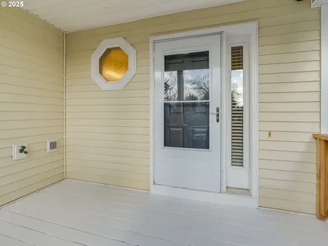 19058 Barrington Avenue Sandy OR 97055