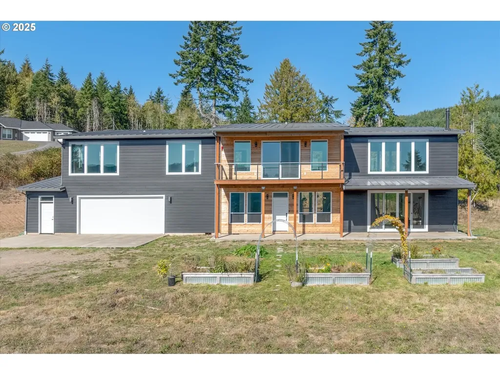 109 Stewart Spur 1 Kelso WA 98626