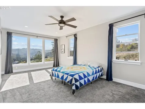 109 Stewart Spur 1 Kelso WA 98626