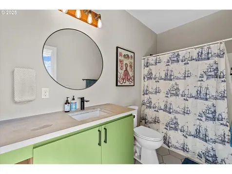 109 Stewart Spur 1 Kelso WA 98626